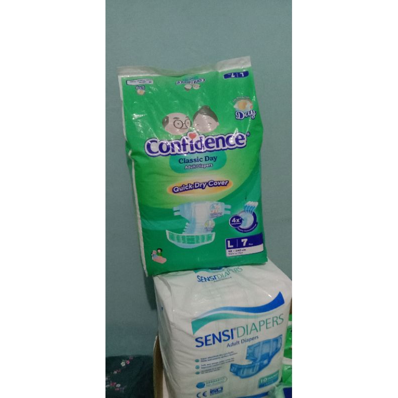 Confidence Popok Dewasa Perekat