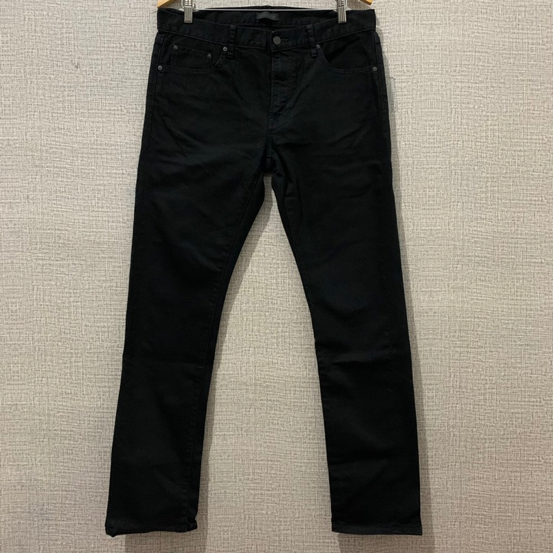 UNIQLO JEANS SELVEDGE - BLACK