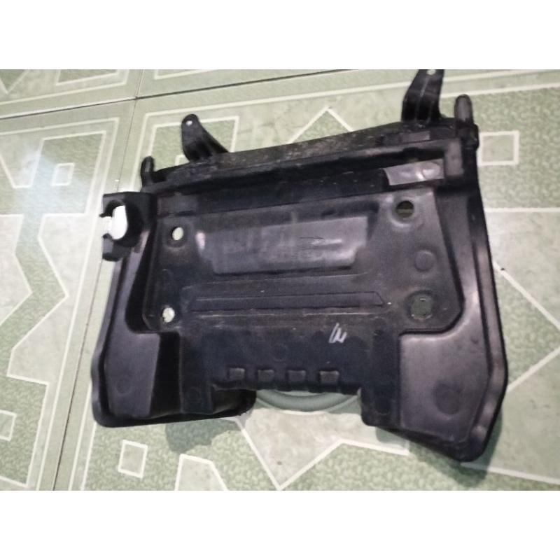 COVER DUDUKAN ECU SCOOPY K2F KEYLES/2021/2023/ORIGINAL CABUTAN.