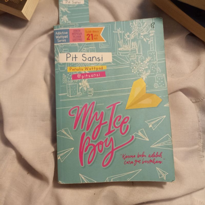 PRELOVED BUKU, BUKU BEKAS, NOVEL WATTAPD MY ICE BOY