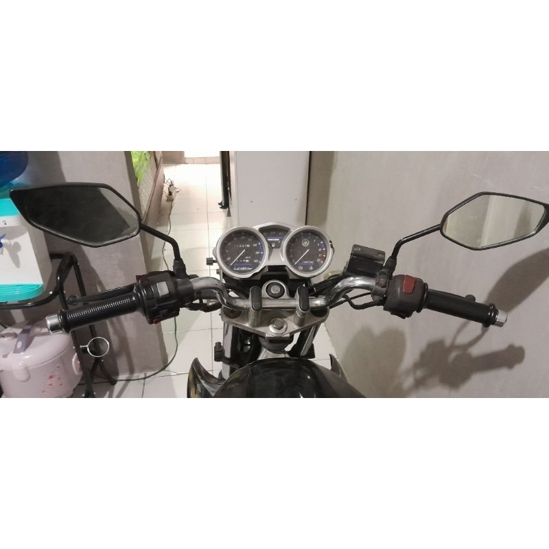 Raiser + Stang + handgrip + jalu + spion original vixion old