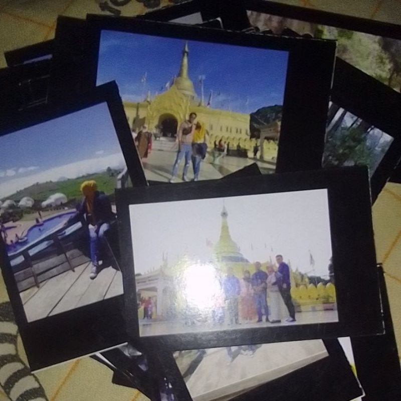

FHOTOPOLAROIDmedantamora