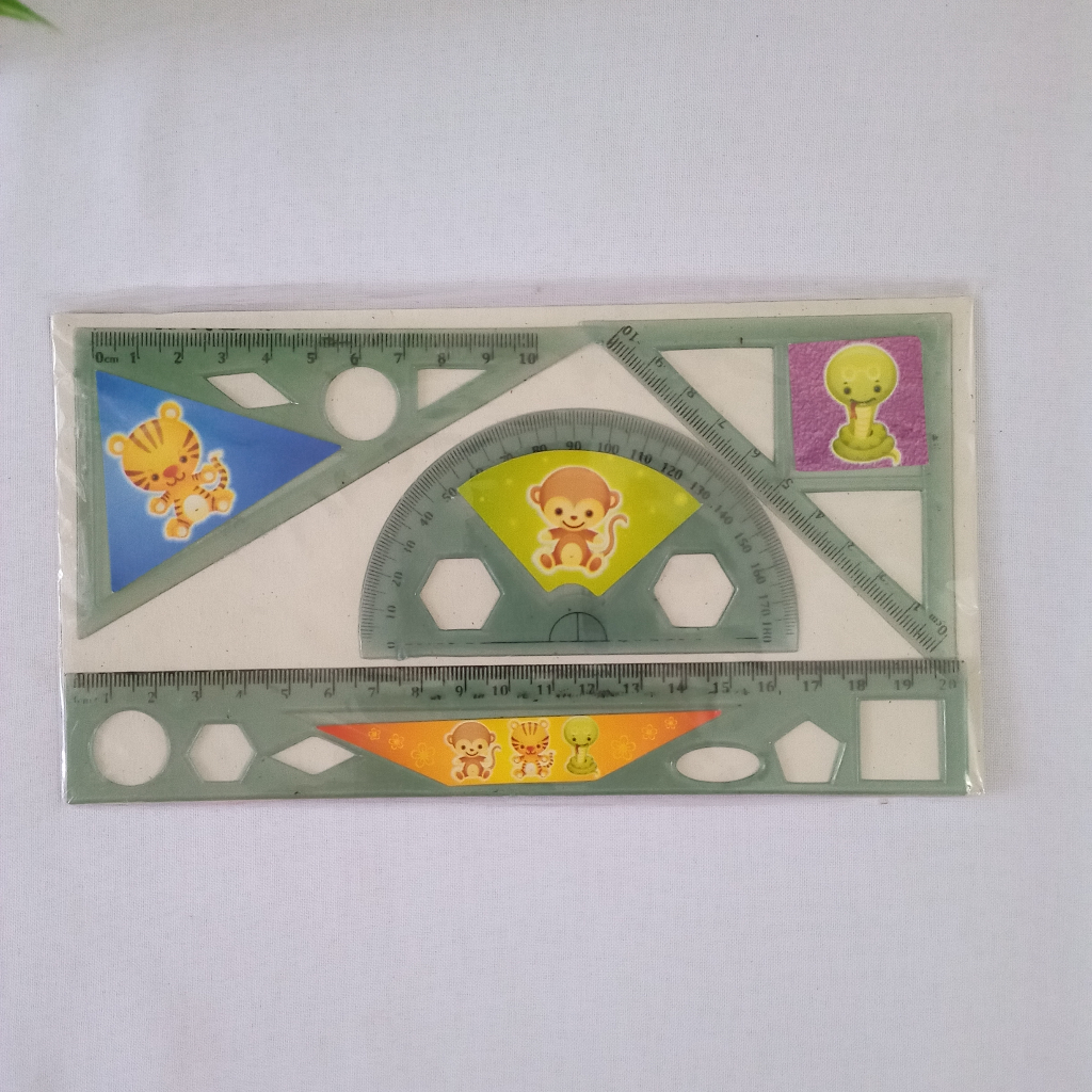 

1 Set Penggaris & Busur