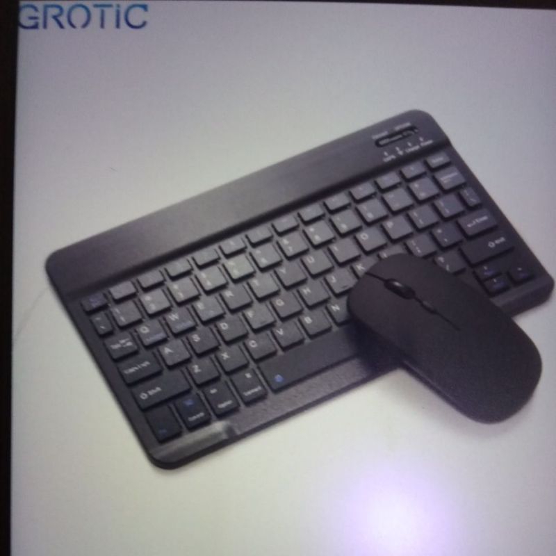 grotic keyboard Wireless and black
