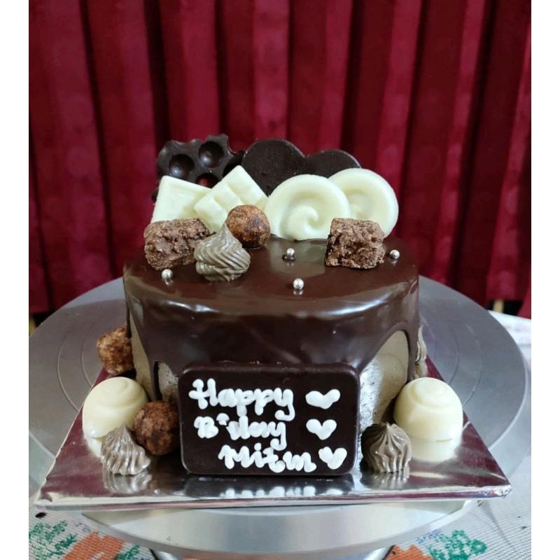 

kue ulang tahun / birthday cake / blackforest / korean cake / korean bento cake / tart