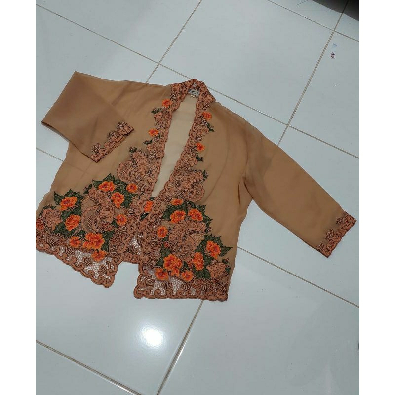 Preloved kebaya Roemah Kebaya Vielga