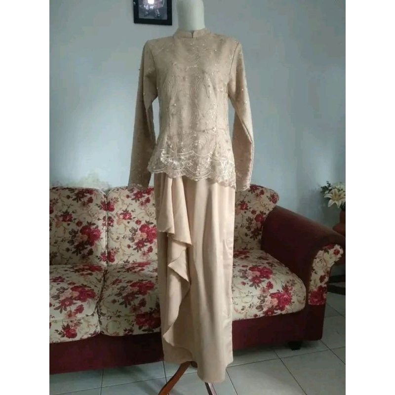 Baju Kondangan Brokat