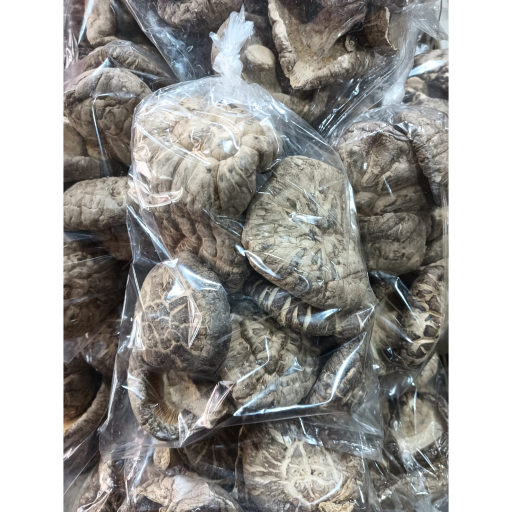 

Dry Mushrooms / Jamur Kering 100gr