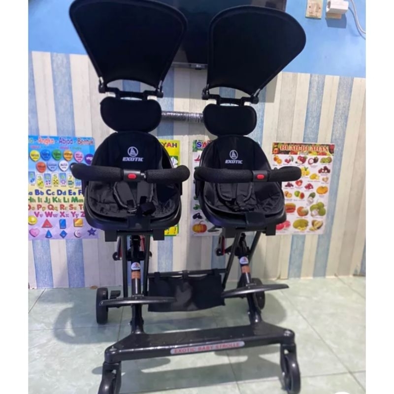 PRELOVED Dorongan Magic Stroller Kembar Twins Exotic Pasific LW 366 2 Kursi Anak / bayi Duduk