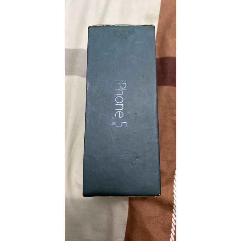 

HANYA KARDUS iPhone 5