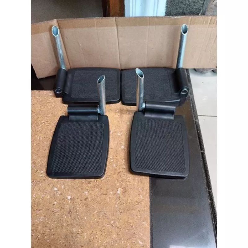 PINJAKAN KAKI KURSI RODA / DAMPALAN KAKI KURSI RODA