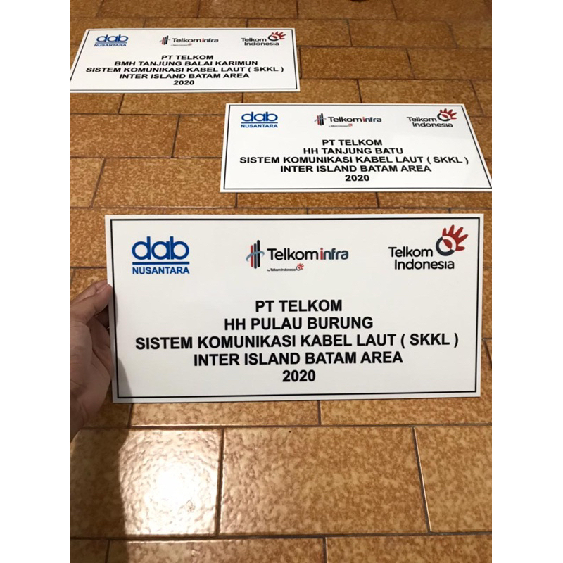 

PAPAN AKRILIK PRINT UV