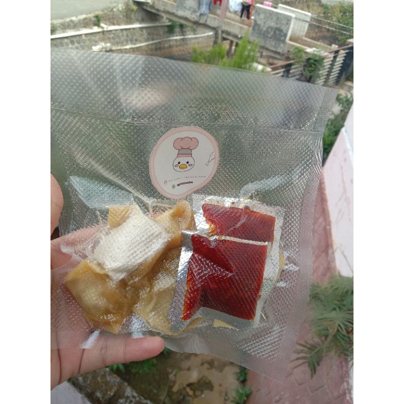 

PAKET BUNDLING PANGSIT GORENG SAOS CHILI OIL 2 PCS