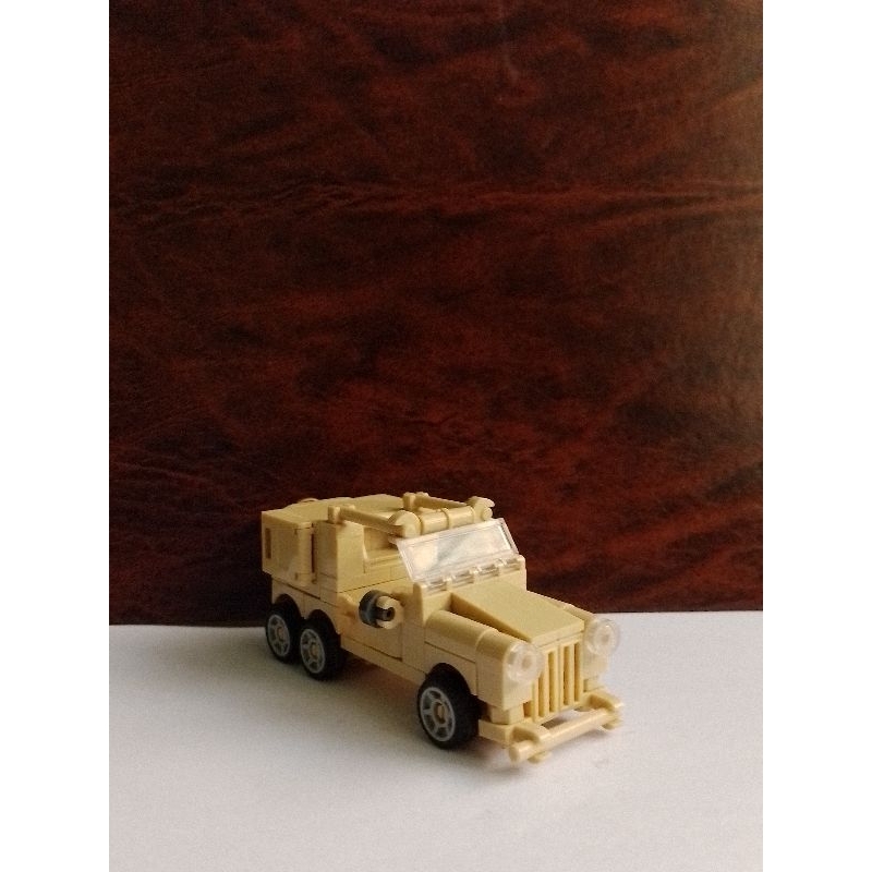 Mobil Lego WW2 Inggris