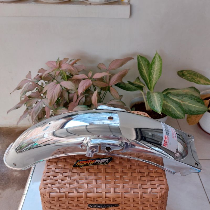 Slebor belakang gl 100 spakbor honda gl 100 three star