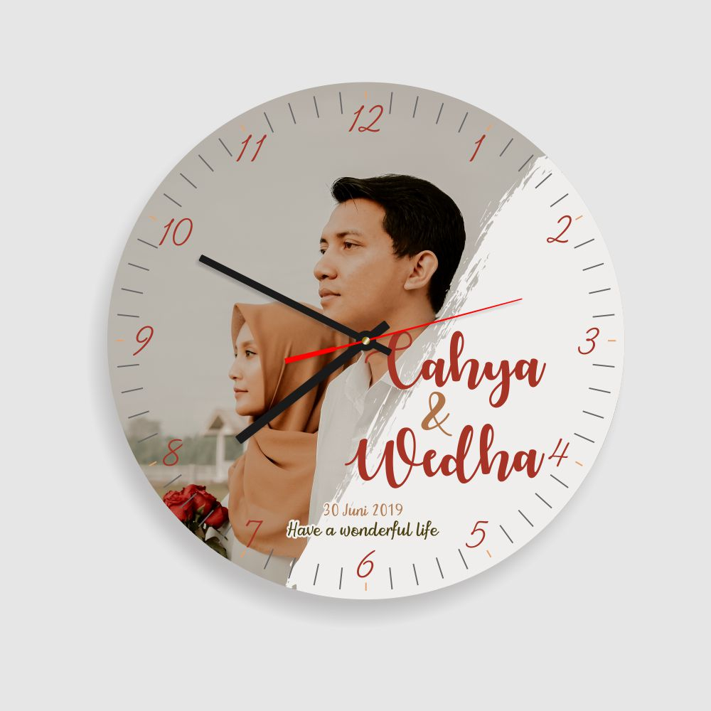 Jam Wedding  Akrilik Custom Foto / kado  Custom Jam Dinding  Souvenir Unik Nikahan