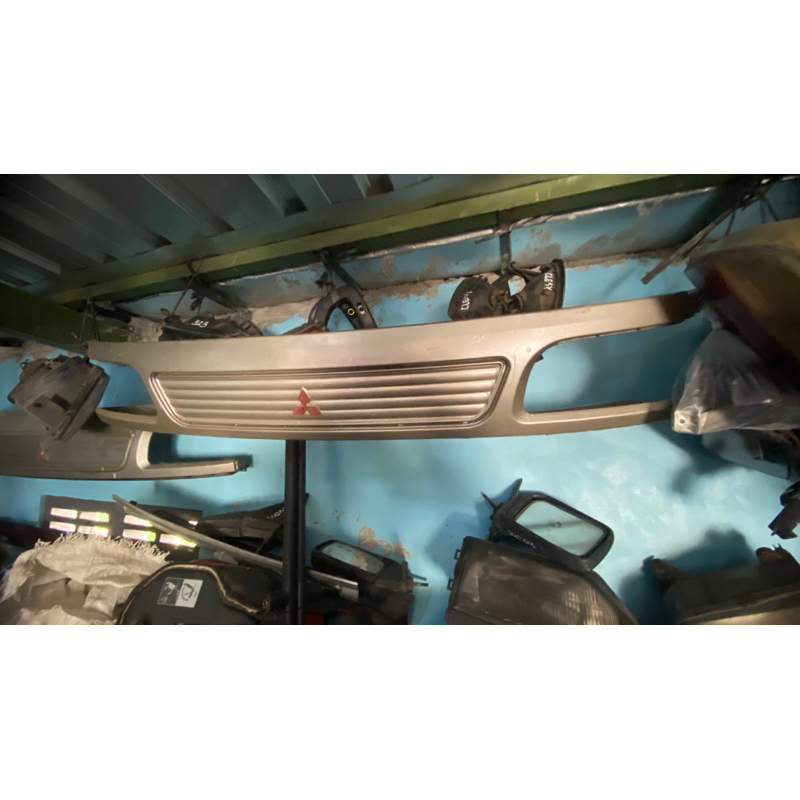 Gril depan mitsubishi SS Futura