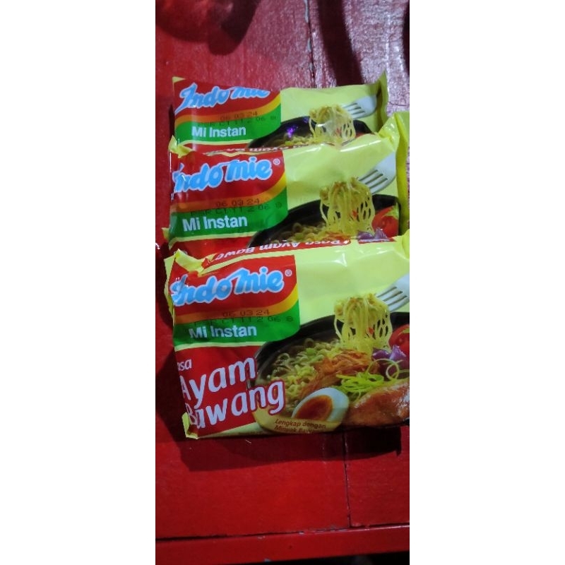 

indomie rasa ayam bawang indofood 3 pcs