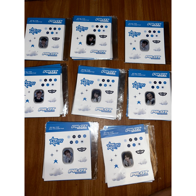 READY STOCK FAN MEETING PILOT PHONE STICKER STRAY KIDS BANGCHAN CHANGBIN LEEKNOW HYUNJIN HAN JISUNG 