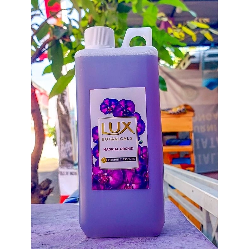 Sabun Mandi Cair Lux 1 Liter