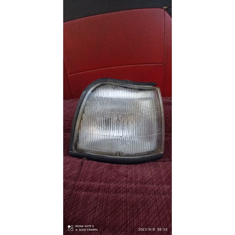 lampu senja/ sein daihatsu charade cx/winer/classy (kanan)