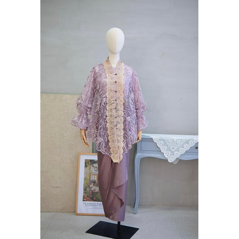 SEWA KEBAYA ZALINA | Sewa Kebaya Jaleela Isvara | Sewa Kebaya Wisuda Lamaran Kondangan