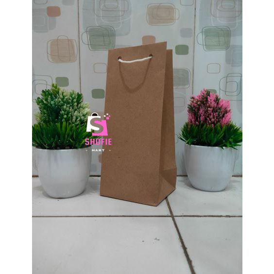 

PAPERBAG BOTOL 10X25X10 / TAS SOUVENIR PERNIKAHAN / SOUVENIR KHITAN