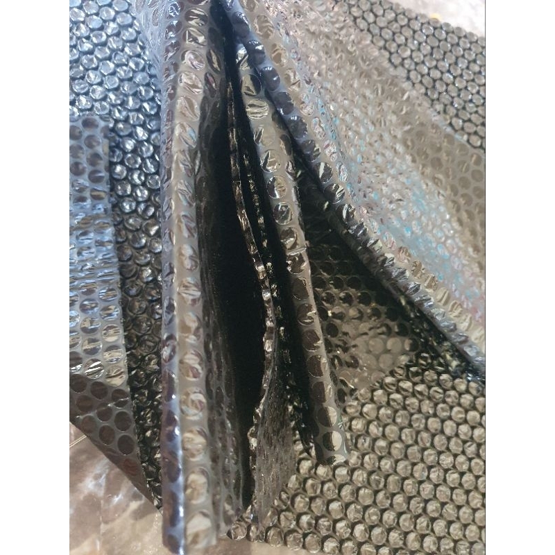 

bubble wrap buat tambah packing khusus yang beli produk di toko kita