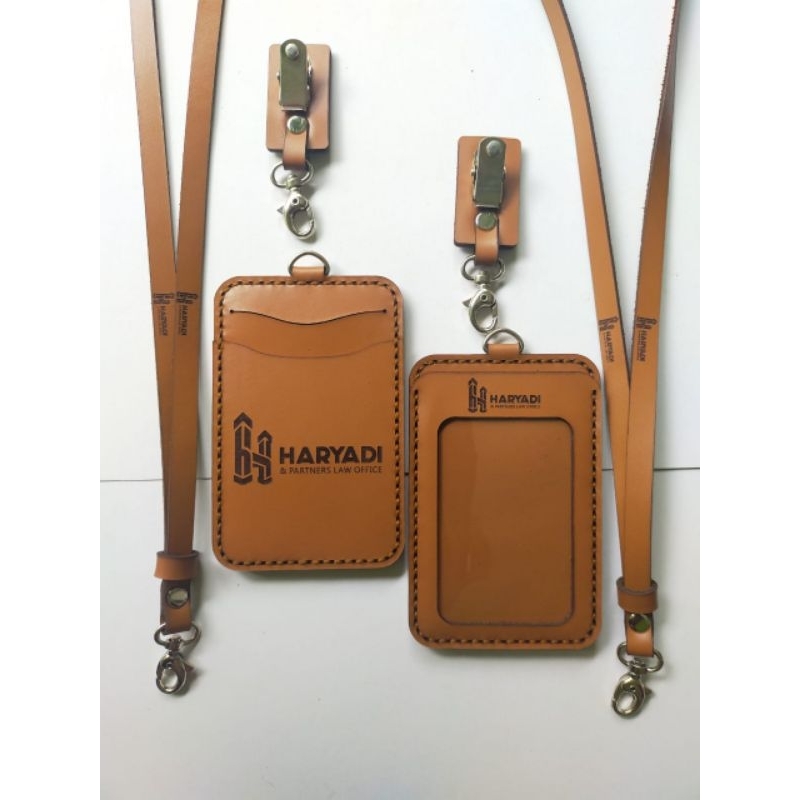 

Series M4.1s | ID CARD HOLDER KULIT ASLI NAME TAG MODEL 4 LAPIS, FREE GRAFIR NAMA, NAMA PERUSAHAAN DAN FOTO PRIBADI