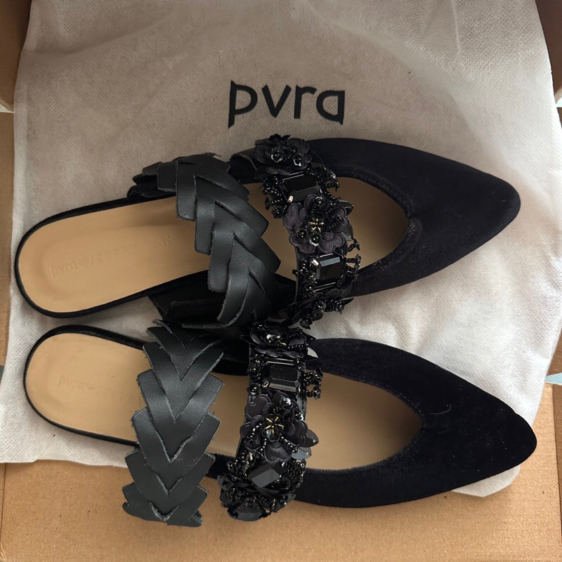 PVRA X Jeffry Tan Jill Velvet Black