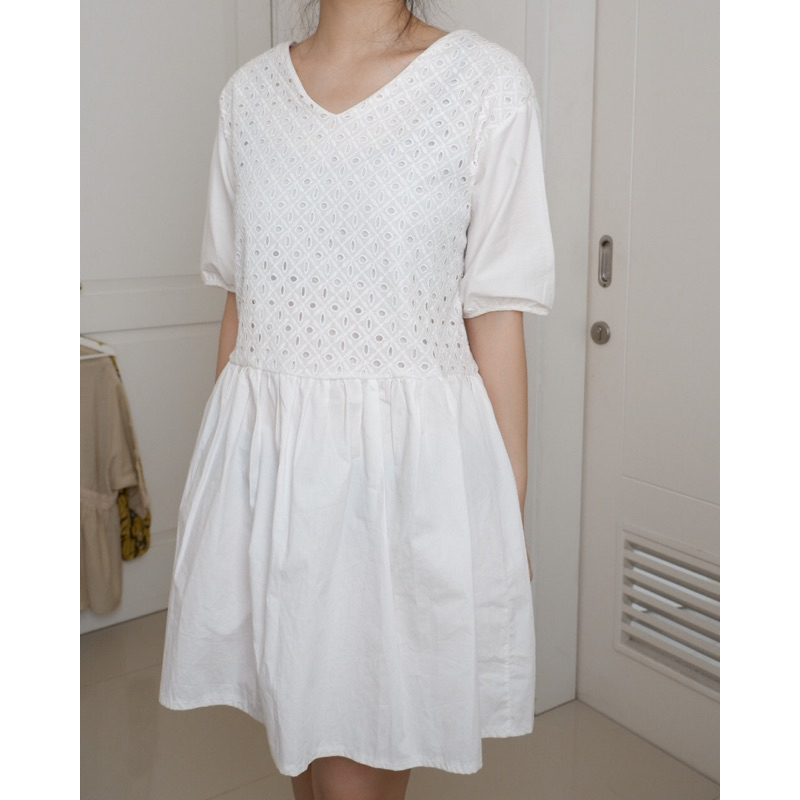Dress Wanita Putih Bahan Katun | White Casual Dress