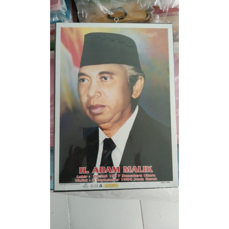 

Poster Bingkai Pahlawan H Adam Malik