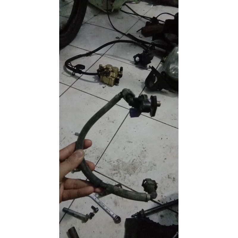 Injektor + Selang vixion new original seken