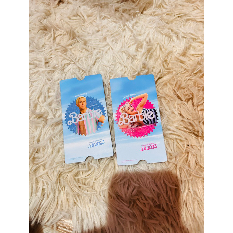 COLLECTIBLE TICKET BARBIE SET
