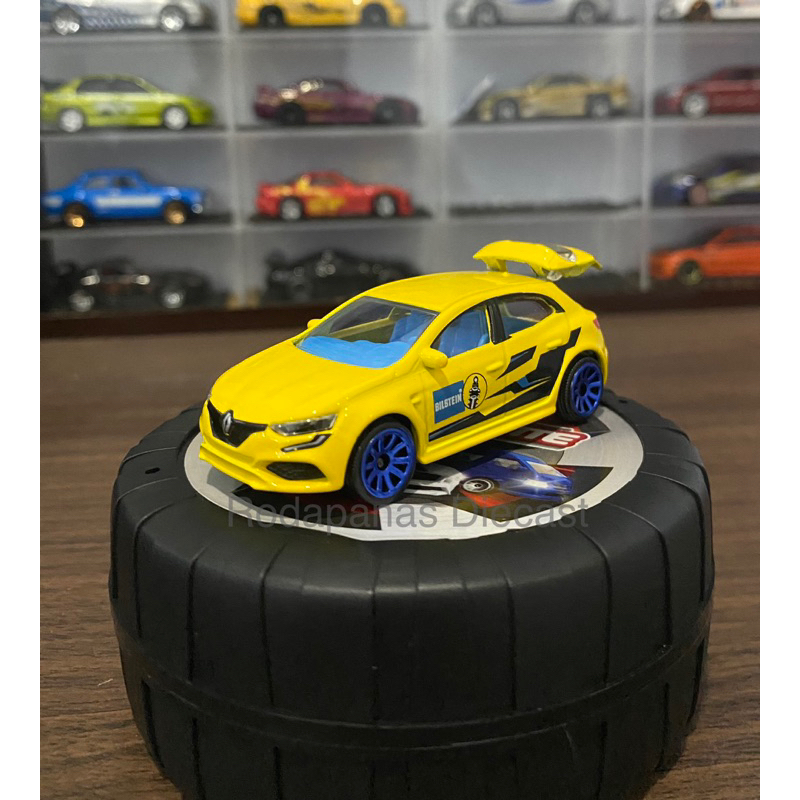 Majorette Car Collectable Wheel Display - Renault Megane RS Kuning
