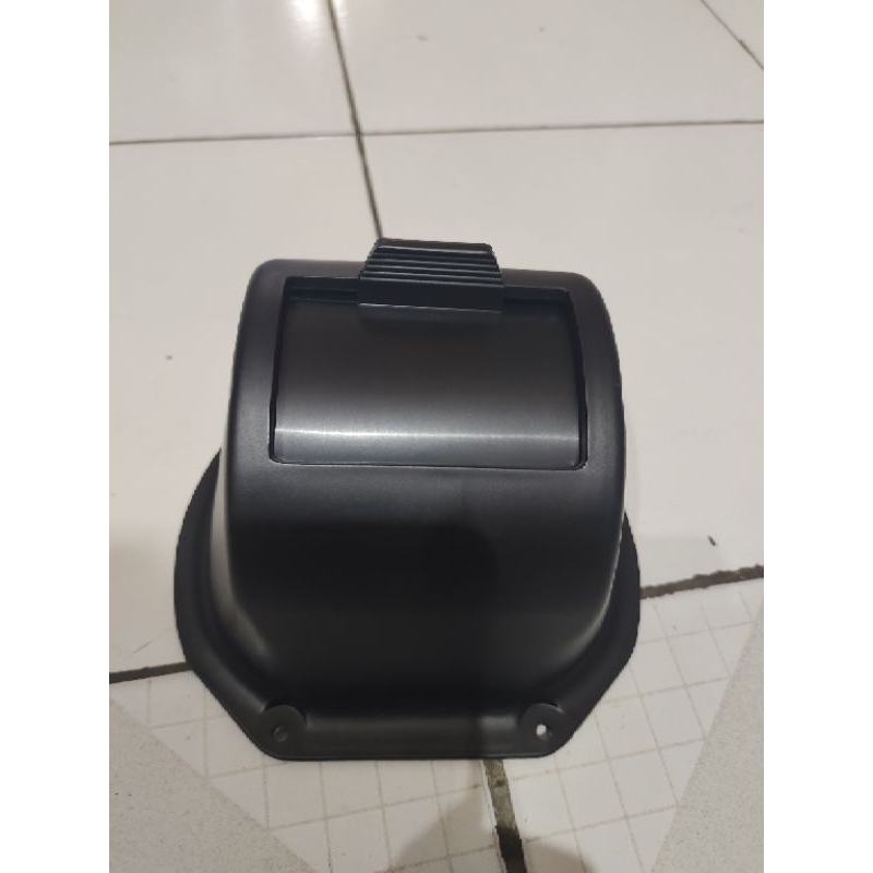tutup belakang lampu depan Futura Suzuki carry 1.3 1.5 ori
