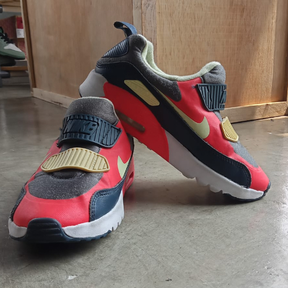 Sepatu anak Nike Air Max Tiny 90
