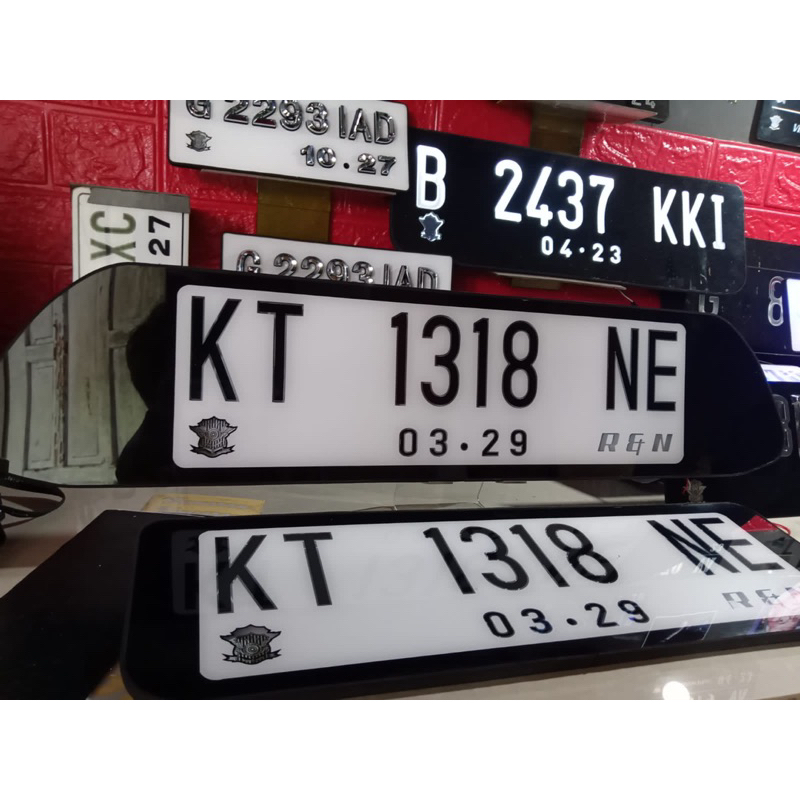Plat Mobil Akrilik Custom