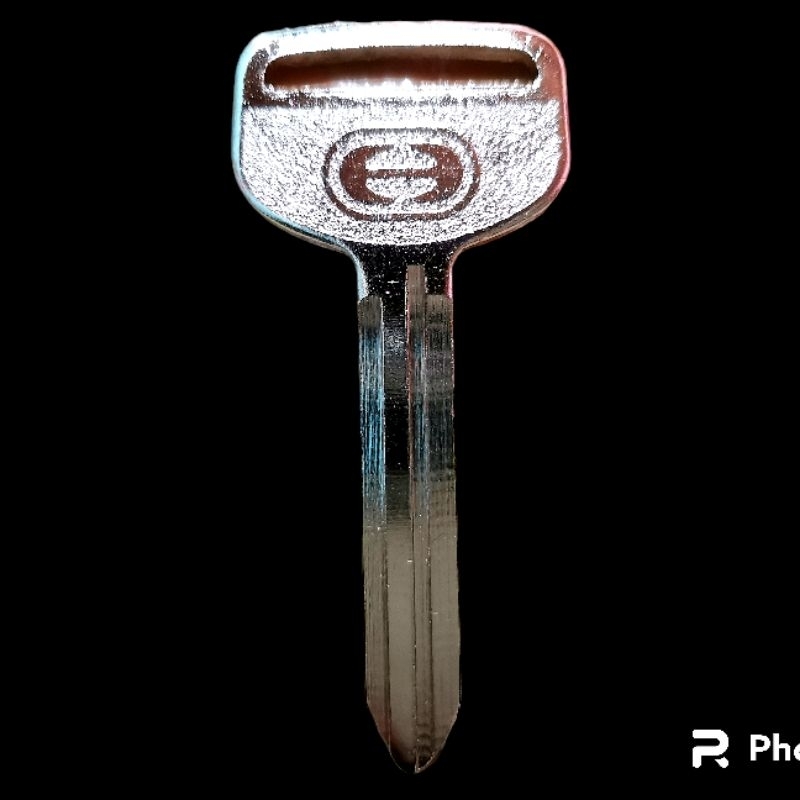 Bahan anak kunci kontak hino dutro truk trek truck tronton colt diesel keyblank motor mobil pintu le