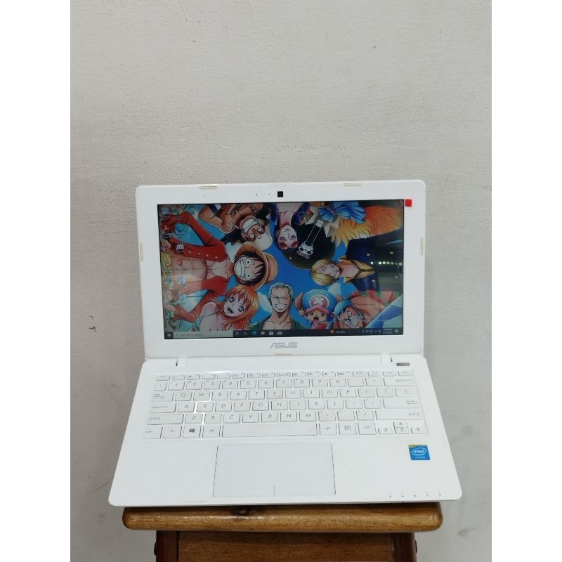 Laptop Asus X200MA Intel Celeron N2930 RAM 4 SSD 256 GB