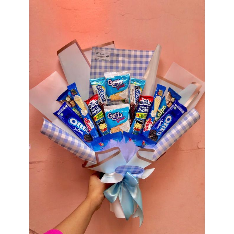 

SyireFlo Buket Snack Murah, Bouqet Snack wisuda