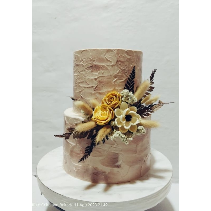 

Cake Wedding 2 Tier Theme Rustic / Kue Wedding Pernikahan