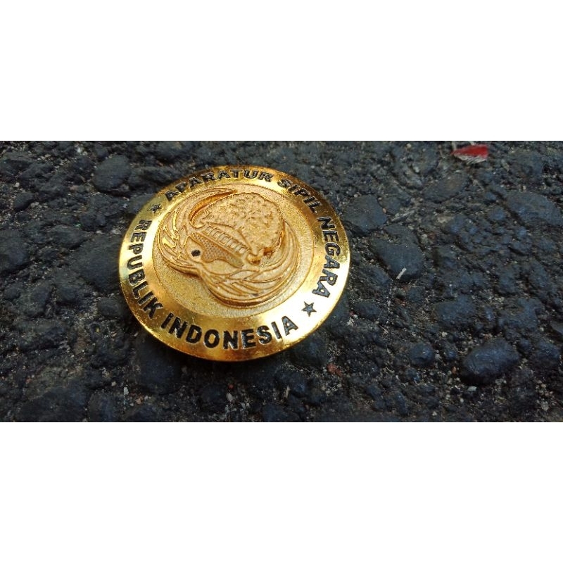 PIN KORPRI ASN PNS TERBARU MODEL BULAT LOGO TUMPUK MAGNET