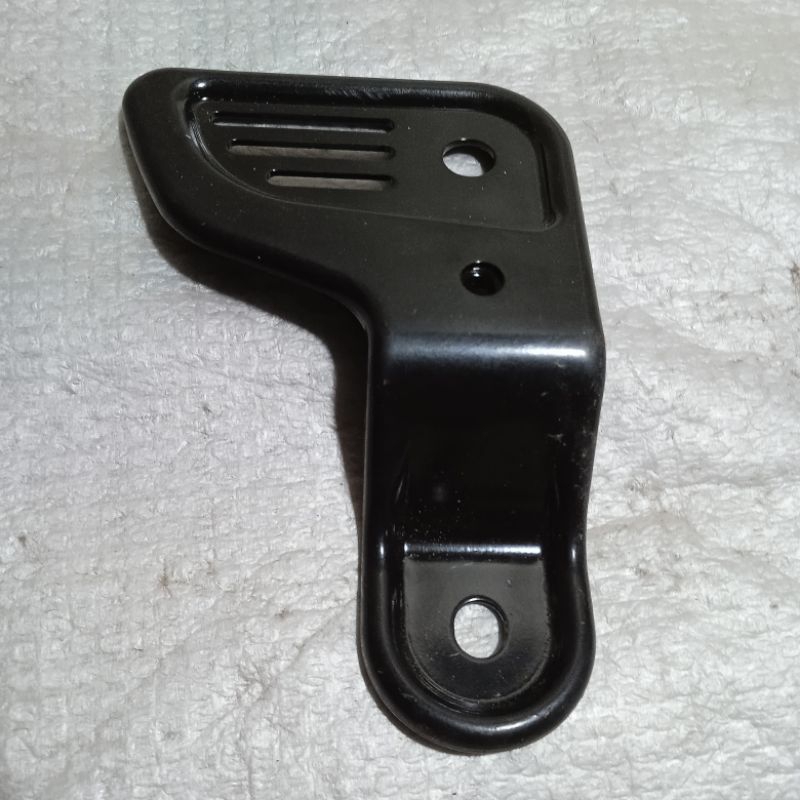 Breket dudukan knalpot Suzuki Shooter Smash fi satria f115 Original SGP 14410B22J00N000