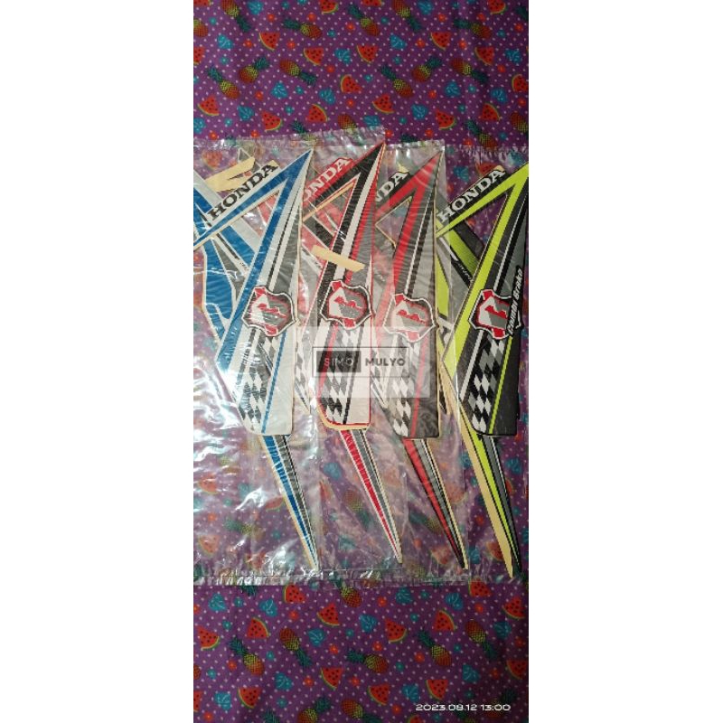 STIKER MOTOR LIS MOTOR LIS POLET STRIPING BEAT FI ESP TAHUN 2018