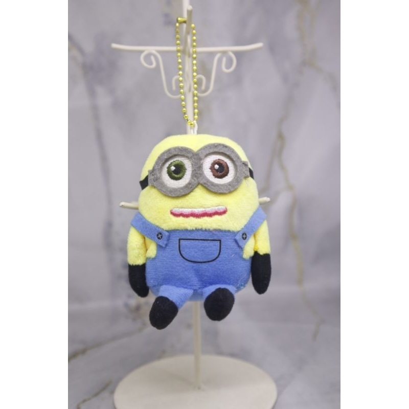 Boneka gantungan minion Bob