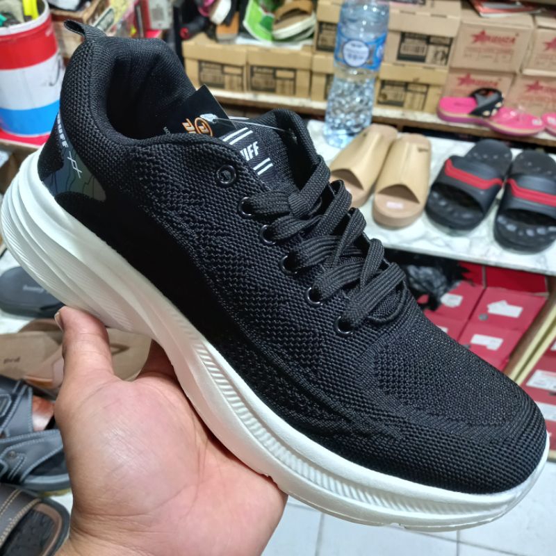 Sepatu kets/sekolah merk DUFF original