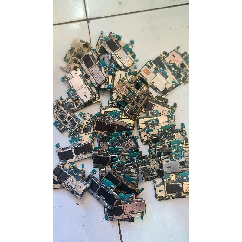 BAHAN EMMC KMRH60014A / KMRH60014M