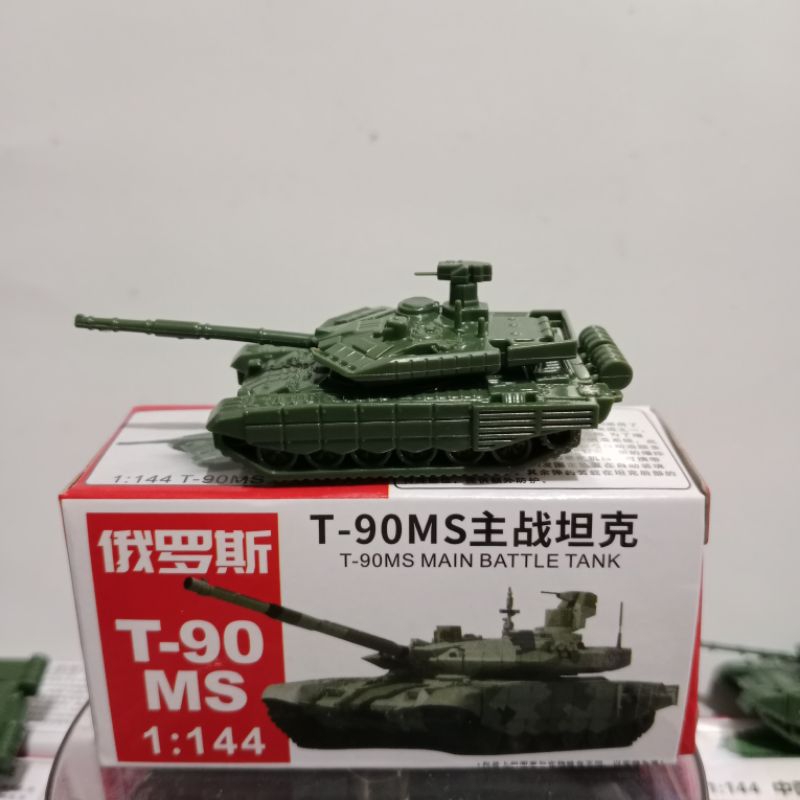 miniatur tank baja T-90MS skala 1/144