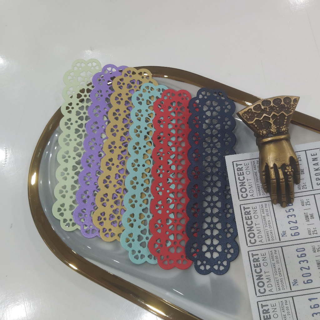 

2 Pcs Doilies Panjang Diecuts Untuk Journal Jurnaling Bujo